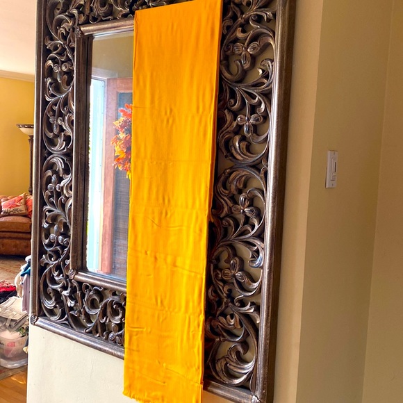 Authentic Hermès Sun Gold Cashmere Wrap NWOT - Picture 7 of 8